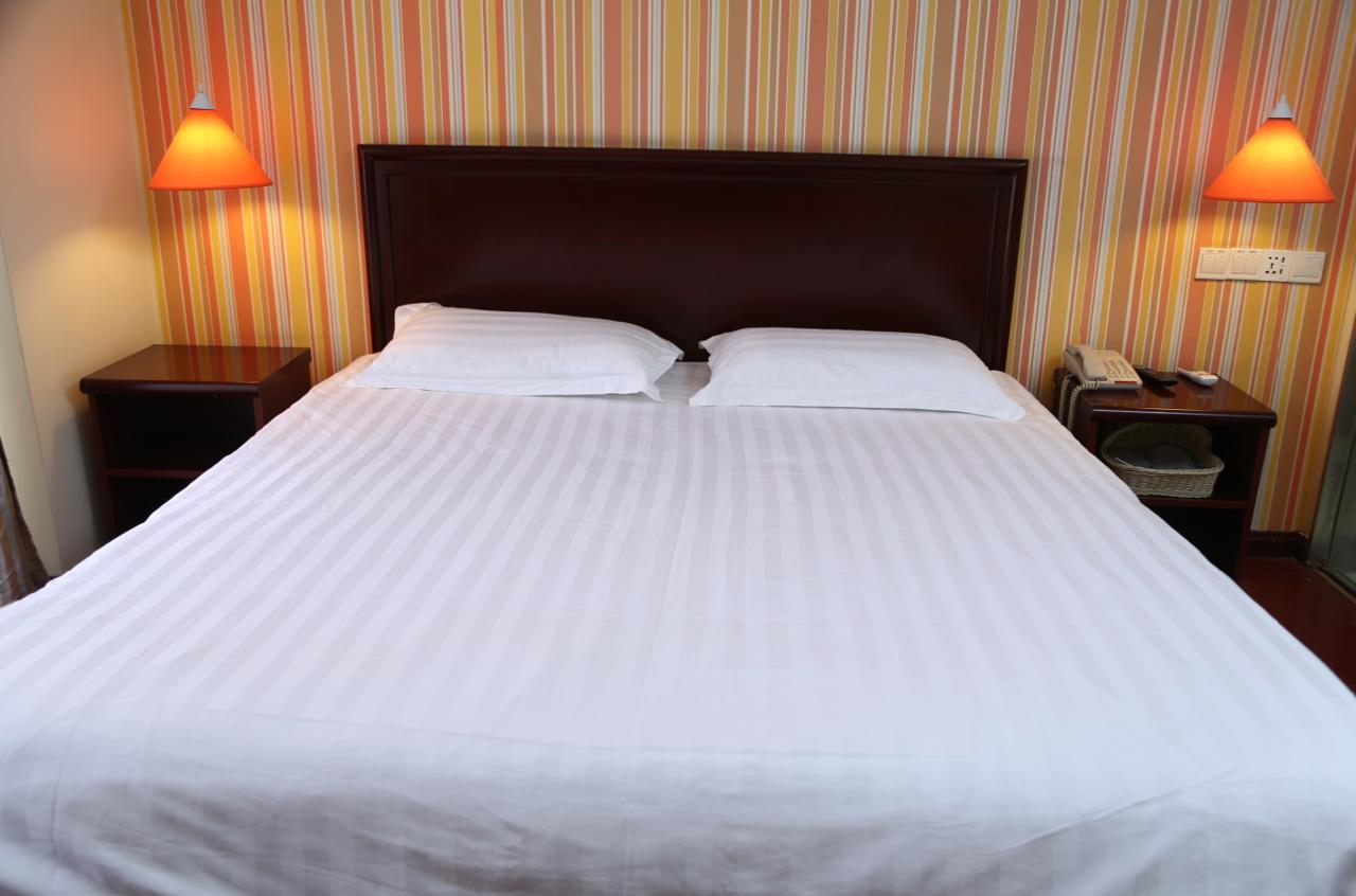 Pai Hotel Guiyang Fountain Modern Capital Экстерьер фото